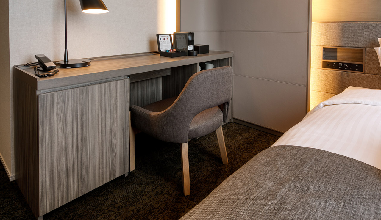 モデレートクイーンルーム